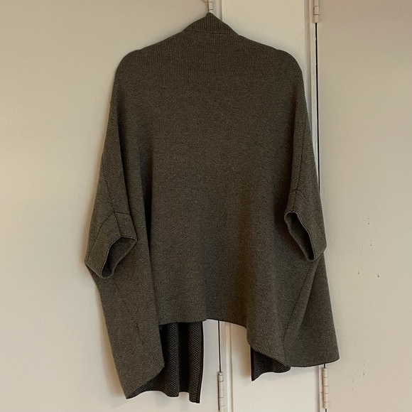 MOSSIMO DUTTI WOOL CAPE SIZE S - Picture 6 of 9